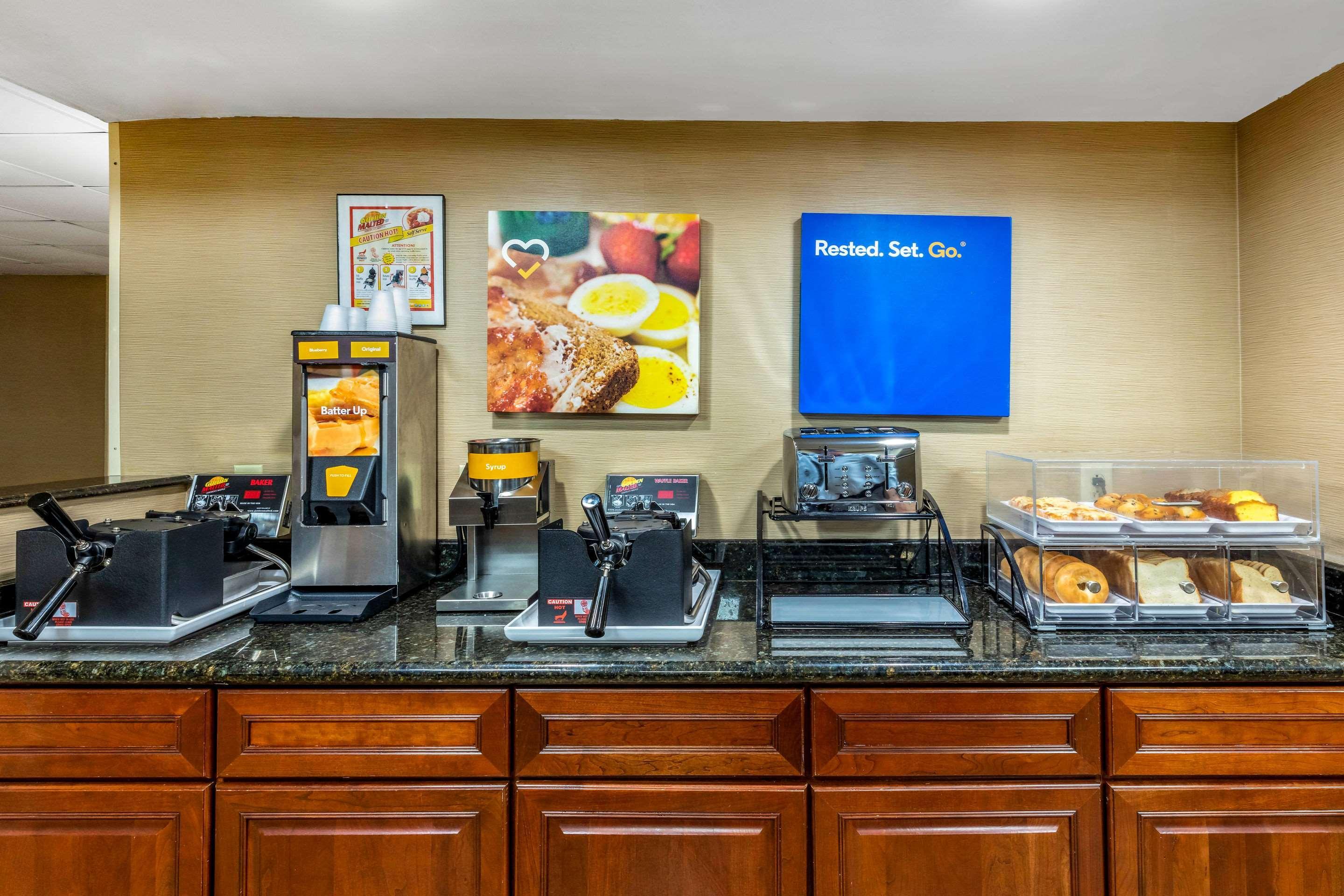 Comfort Inn & Suites Hamilton Place Чатануга Екстериор снимка